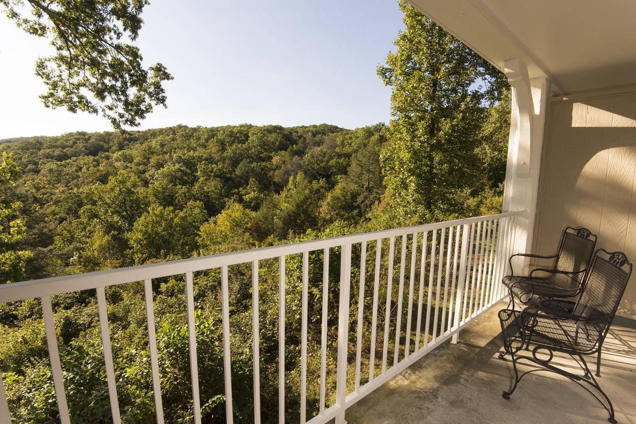 Pine Mountain State Resort Park Pineville Exterior photo