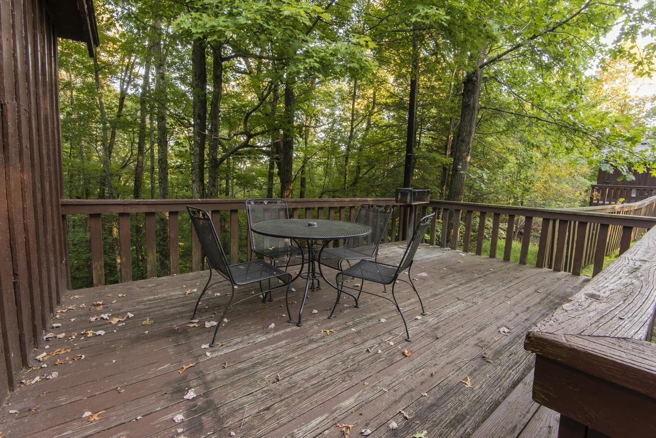 Pine Mountain State Resort Park Pineville Exterior photo