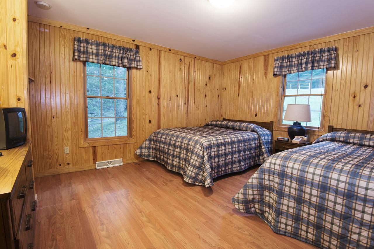 Pine Mountain State Resort Park Pineville Exterior photo